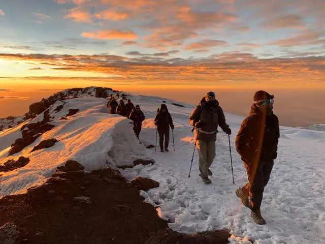 9-Day Climbing Kilimanjaro Lemosho Route