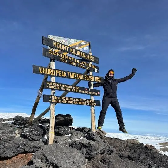 9-Day Climbing Kilimanjaro Lemosho Route