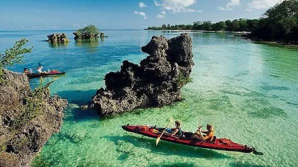 8-Day Luxury Serengeti Safari & Zanzibar Beach Escape